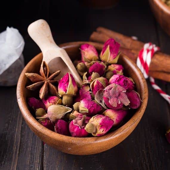 تصویر 1 از فروش عمده غنچه گل محمدی خشک داراب شیراز